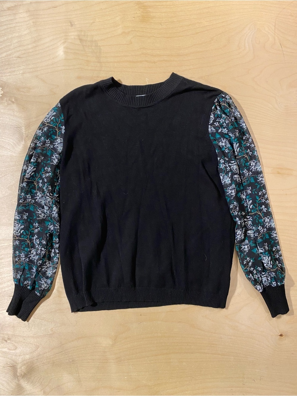 89th + Madison Black Sweater with Floral Puff Sleeves Medium (RT)